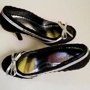 Deb Black & Silver Satin High Heels Size 8